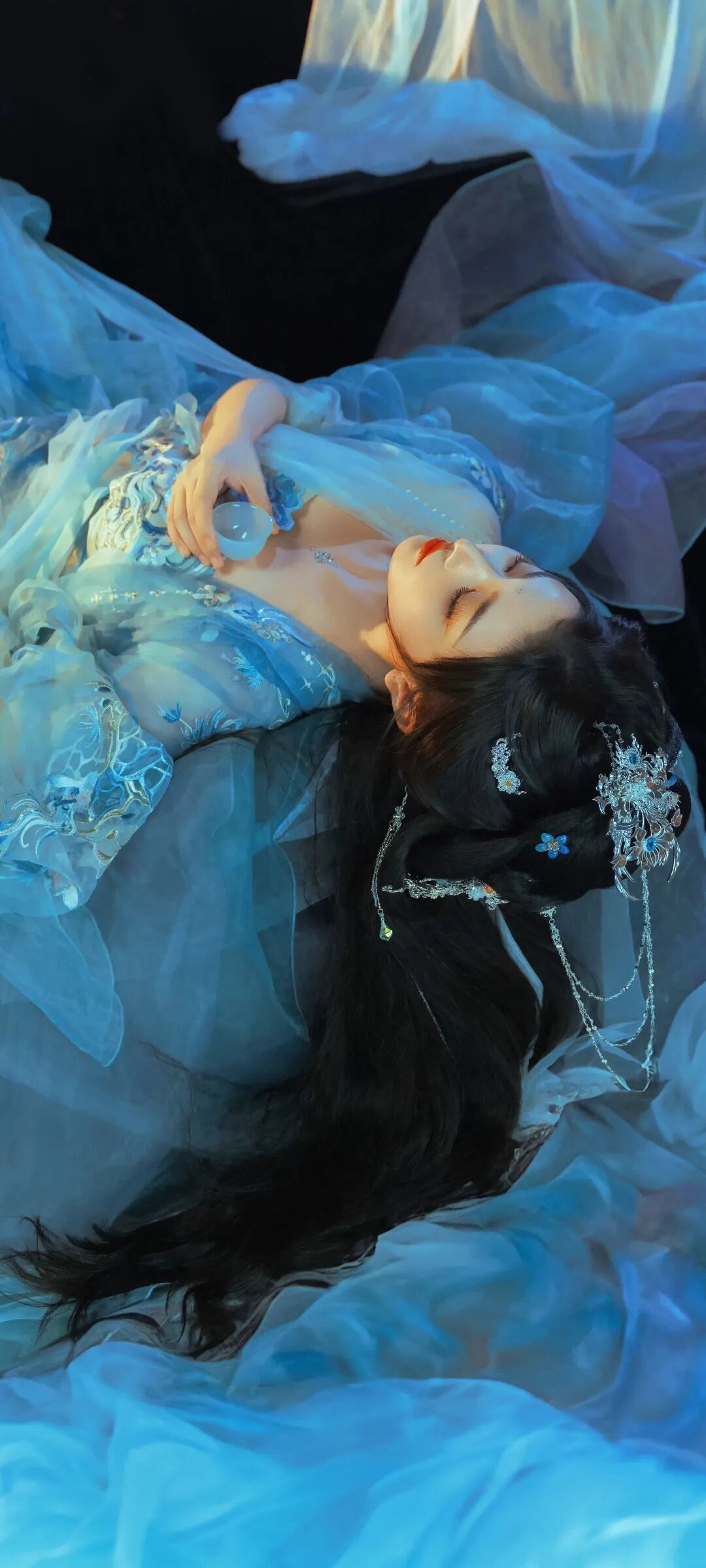 图片[11]-​​ 美女与野兽 山 二次元手机壁纸-淘零网